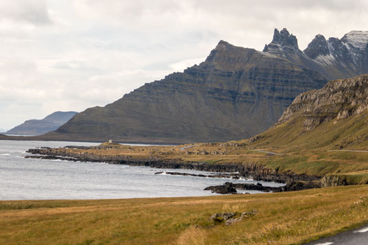 Blick auf den Stöðvarfjörður