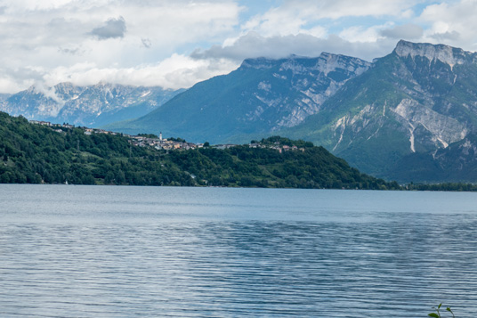 Blick vom westlichen Ufer des Lago di Caldonazzo auf Ischia, 544 km ab Start