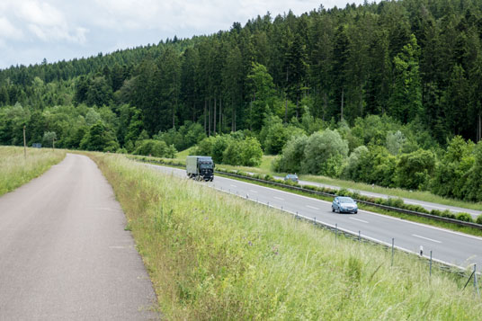 Limes-Radweg an der B29 östlich von Lorch, 532,8 km ab Start