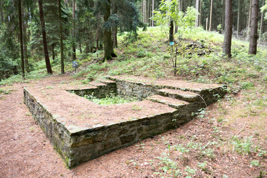 Römerturm am Steinrausch nordöstlich von Neuhäusel, 55 km ab Start