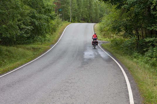 Eurovelo 10 auf der Straße 1824 nördlich von Matilda, Finnland