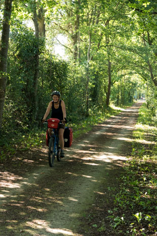 Beginn des Bahnradweges bei Condé-sur-Huisne