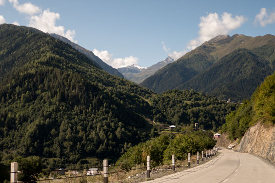 Bogreshi an der Straße zwischen Mestia und Ushguli