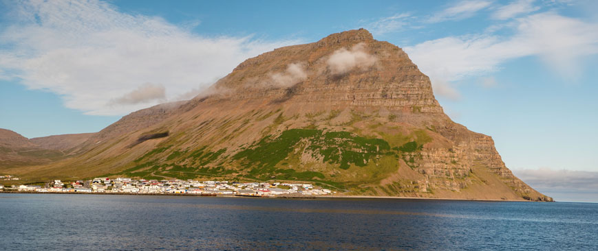 Bolungarvik vor dem Flatafjall