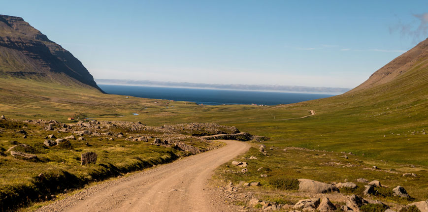 Breiðabólsdalur und Skálavik