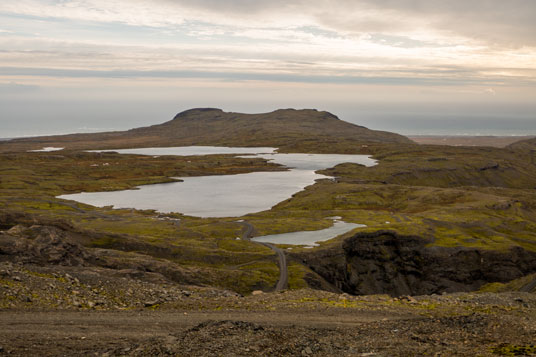 Die drei Seen Instavatn, Miðvatn u. Fremstavatn in 300 Metern Höhe
