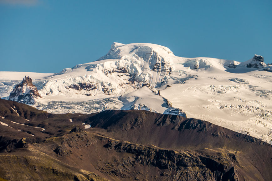 Hvannadalshnúkur im Vulkanmassiv des Öræfajökull, höchster Berg Islands, 2110 Meter