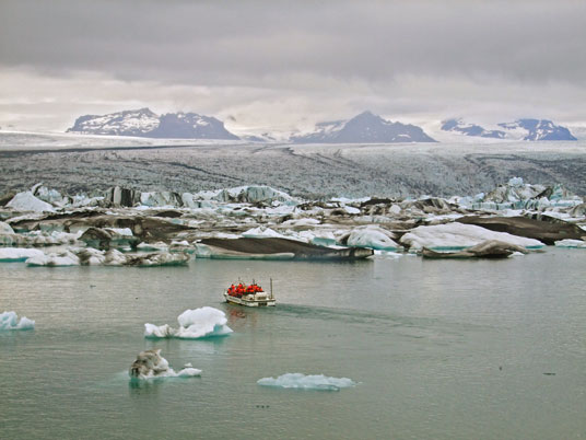 Jökulsárlón mit dem Breiðamerkurjökull im Hintergrund