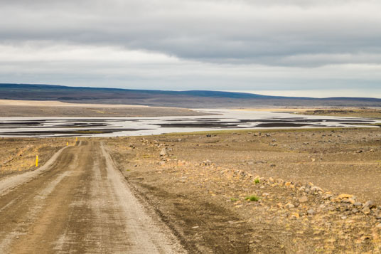 Bild: Jökulsa á Fjöllum an der Piste 864