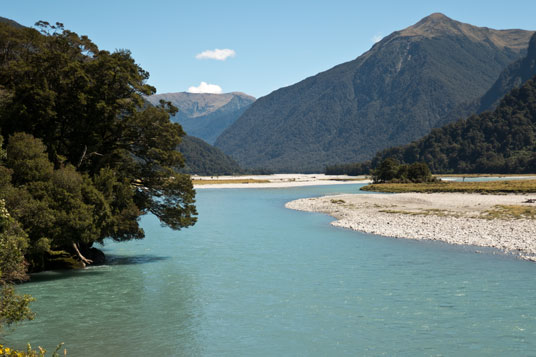 Haast River ca. 12 km südlich von Haast