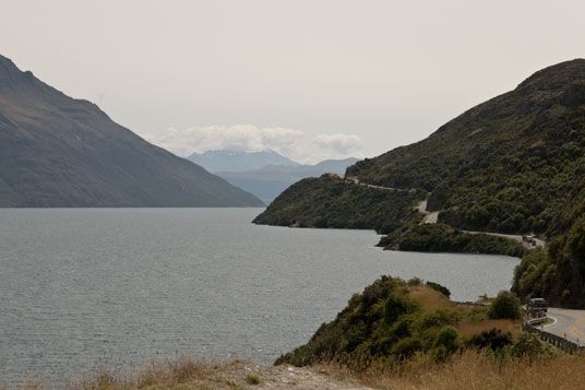 SH6 am Lake Wakatipu