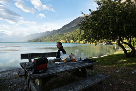 Blick vom Kinloch Campsite auf Lake Wakatipu