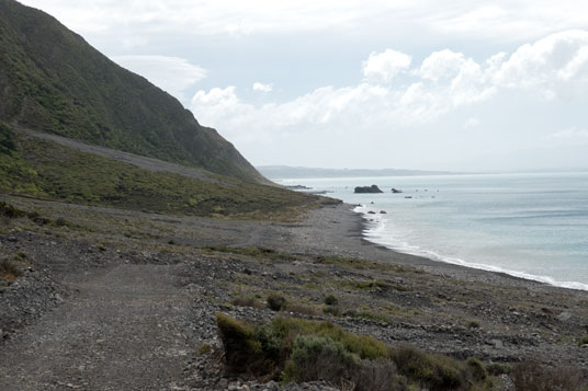 Rimutaka Cycle Way: Blick auf Fishermans Rock