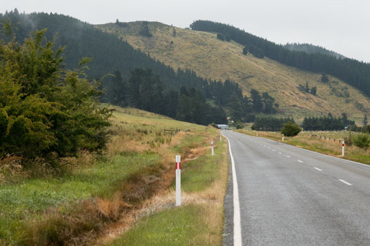 Inland Scenic Route SH77 westlich von Sheffield und Glentunnel