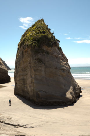 Am westlichen Ende des Wharariki Beach