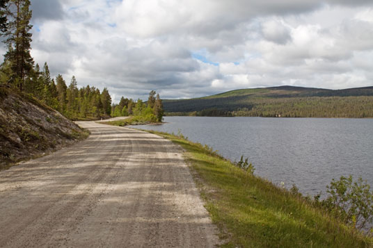 Piste Fv532 zwischen Femundsee und Røros, Norwegen