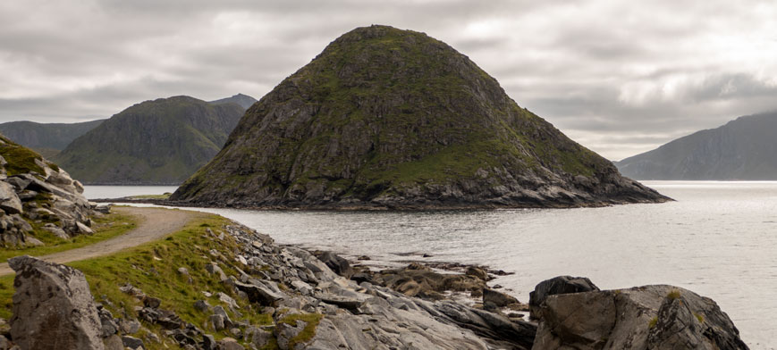 Bild: Wanderung entlang der Küste von Uttakleiv nach Haukland