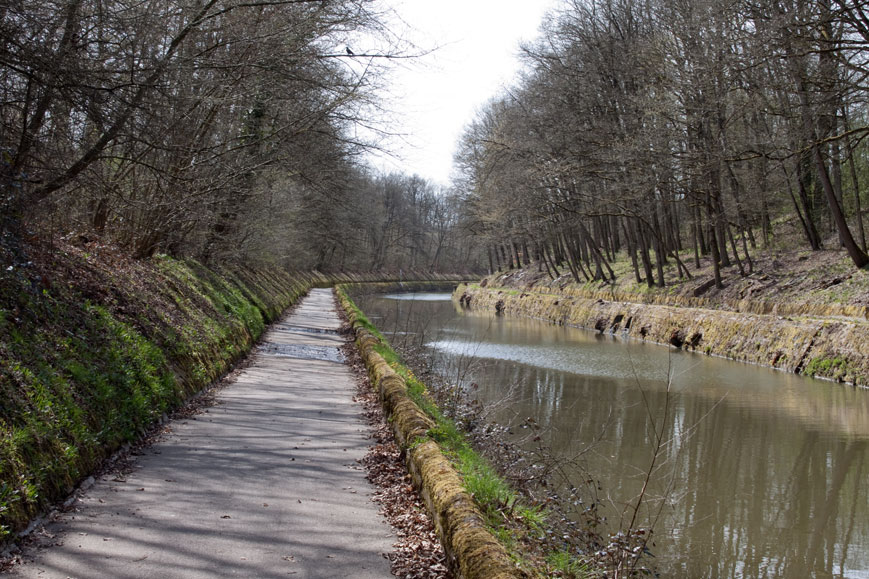 Paneuropa-Radweg am Canal de Jonction