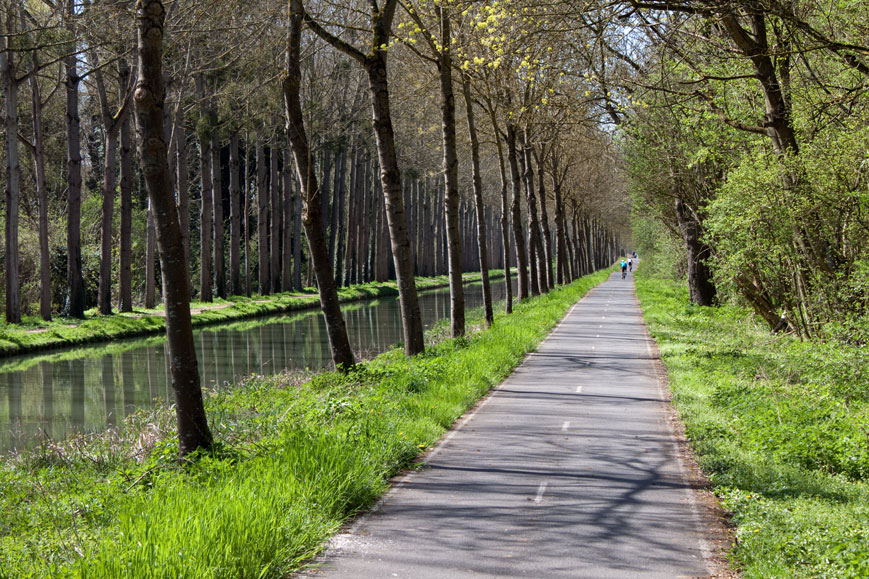 Paneuropa-Radweg am Canal de l’Ourcq bei Claye-Souilly, 29 km von Paris