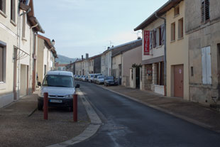 Hôtel Béllevue, in der 3 Rue de la Fontaine in Longeville-en-Barrois, Frankreich