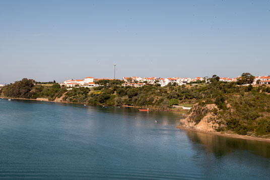 Vila Nova de Milfontes am Rio Mira