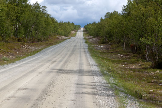 Wellenförmiger, steiler Anstieg zum 980 Meter hohen Ljudalsfjäll, Schweden