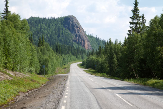 Straße am Kultsjön, Schweden