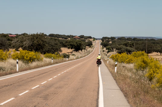 Eurovelo 1 auf der EX-208 12 Kilometer nördlich von Trujillo