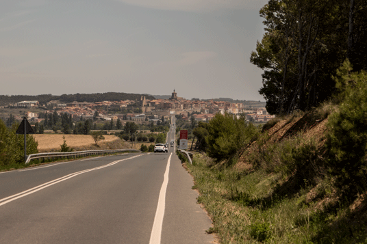 N-111 mit Blick auf Viana