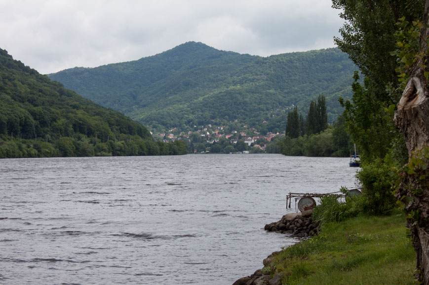 Elbe nordöstlich von Cirkvice, 37 km nördlich von Roudnice, Tschechien