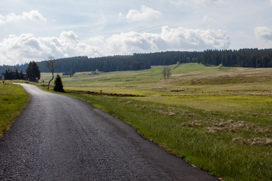 Radweg 23 nordwestlich von Jeleni