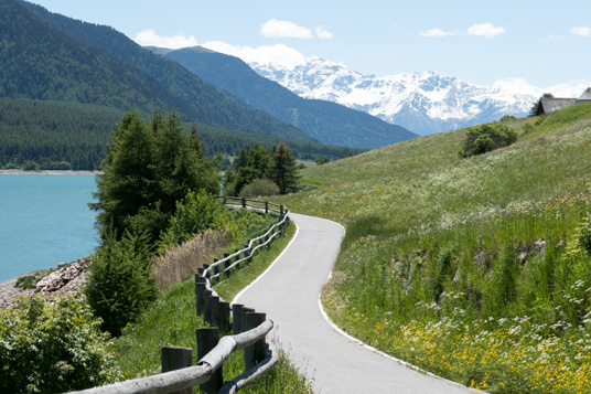 Via Claudia Augusta am Reschensee, 337 km ab Donauwörth